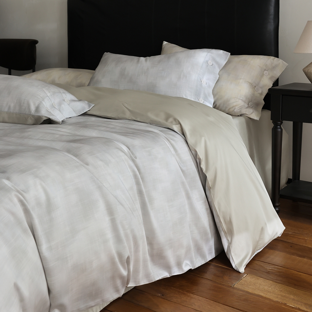 91家纺网 家纺一手货源 找家纺 ONE TWO ONE 121 【会员-20】 【控价商品】【提供买家秀】  2026新款专版数码印花100s长绒棉全棉床上用品四件套 墨染江南-灰