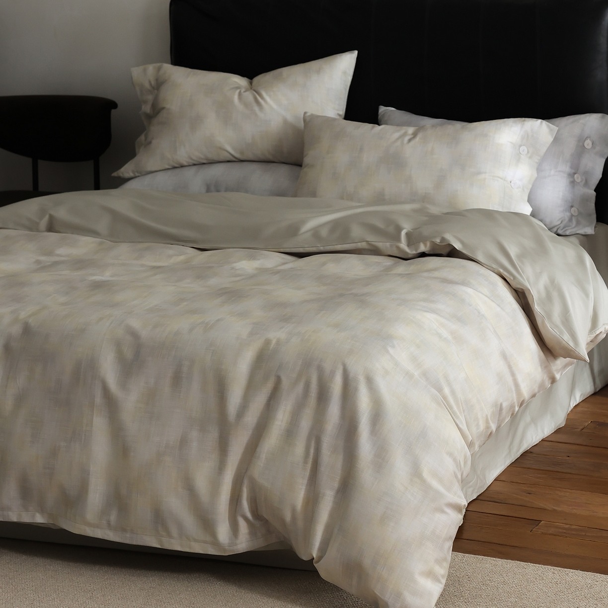 91家纺网 家纺一手货源 找家纺 ONE TWO ONE 121 【会员-20】 【控价商品】【提供买家秀】  2026新款专版数码印花100s长绒棉全棉床上用品四件套 墨染江南-晴