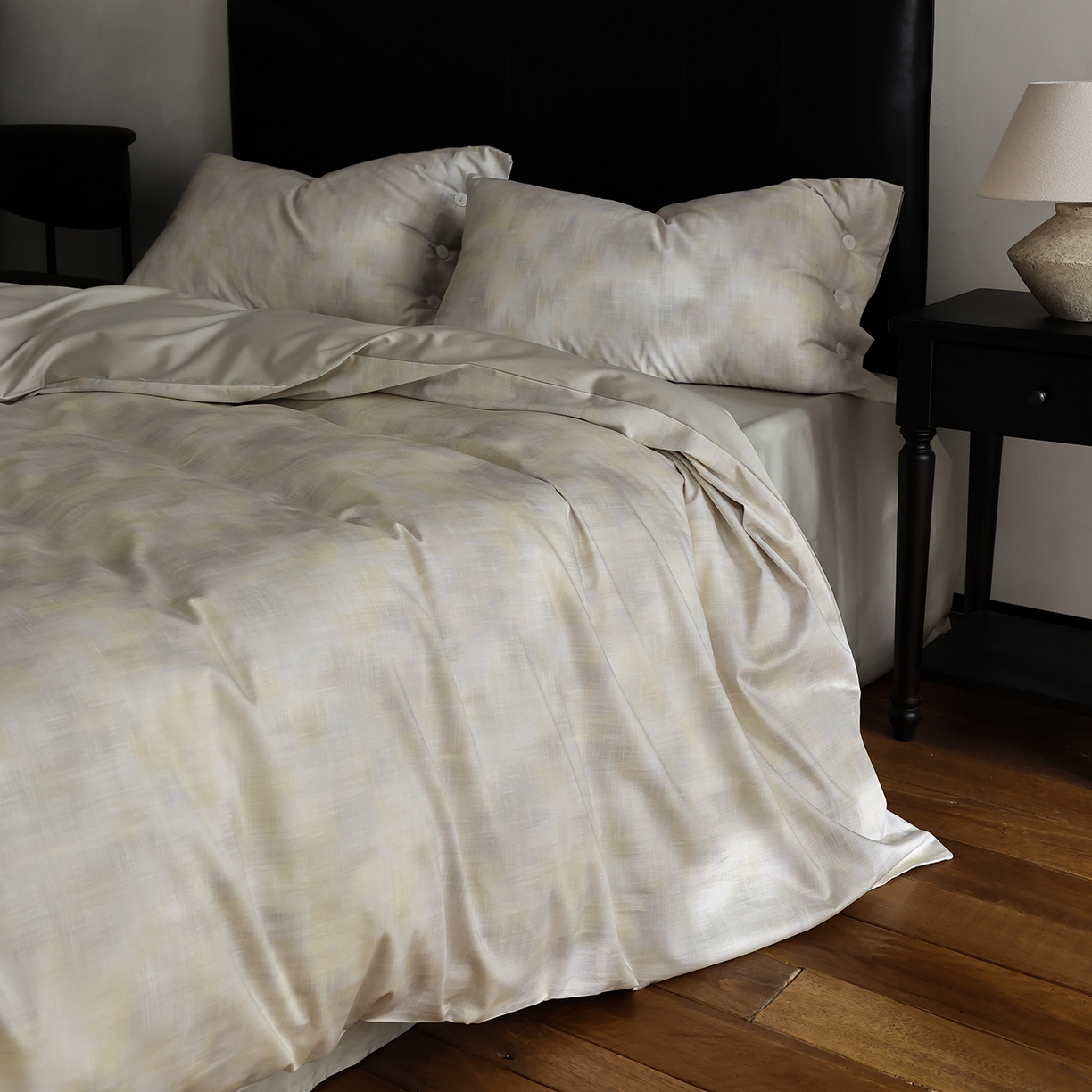 91家纺网 家纺一手货源 找家纺 ONE TWO ONE 121 【会员-20】 【控价商品】【提供买家秀】  2026新款专版数码印花100s长绒棉全棉床上用品四件套 墨染江南-晴