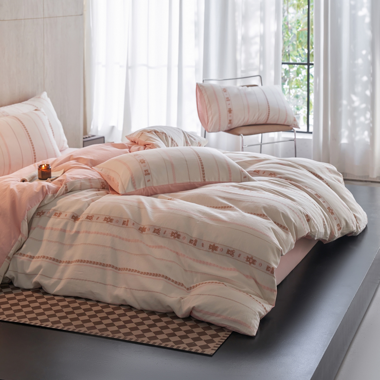 91家纺网 家纺一手货源 找家纺 如一 2026新款全棉纯棉水洗棉卡通色织大提花四件套 甜点熊-粉咖