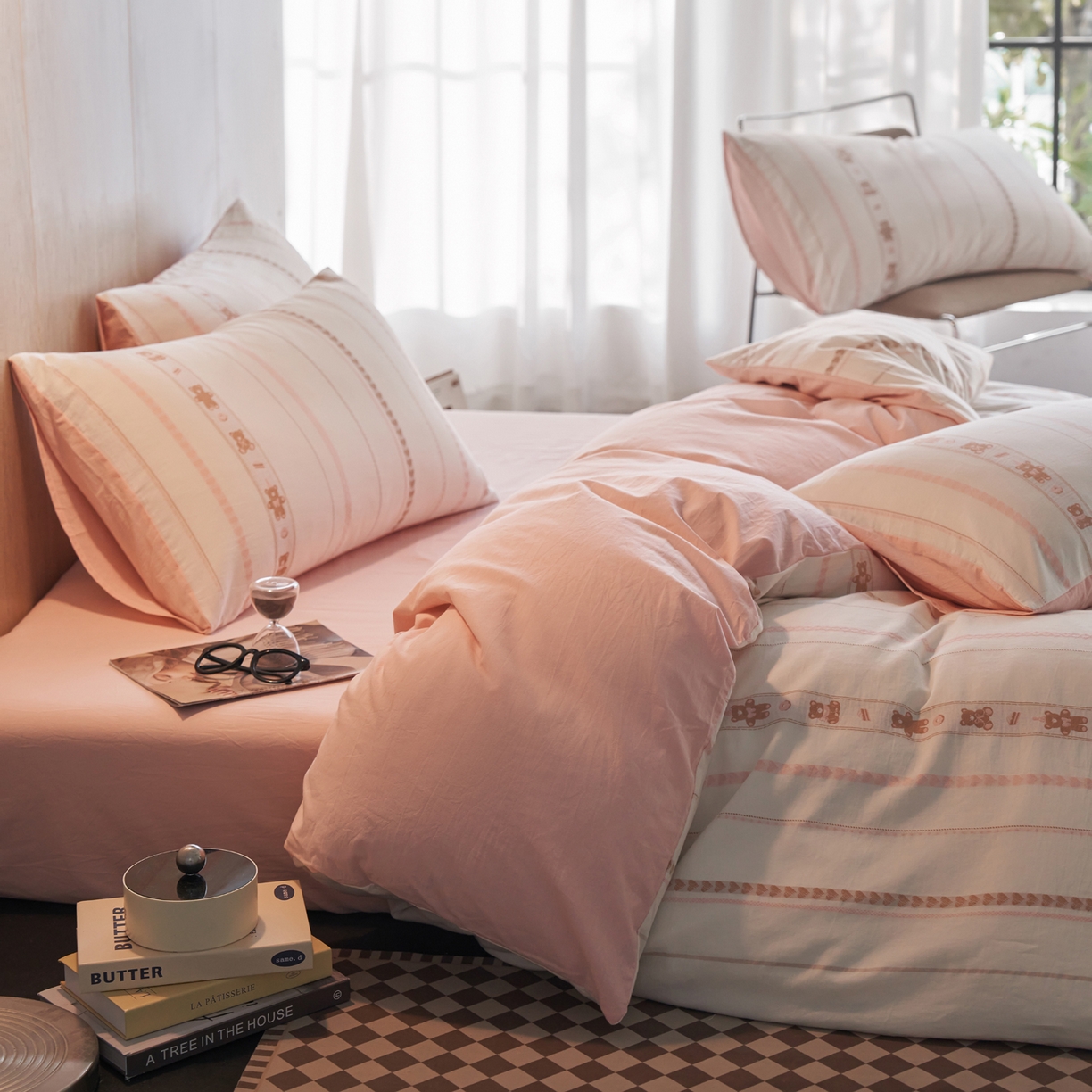 91家纺网 家纺一手货源 找家纺 如一 2026新款全棉纯棉水洗棉卡通色织大提花四件套 甜点熊-粉咖