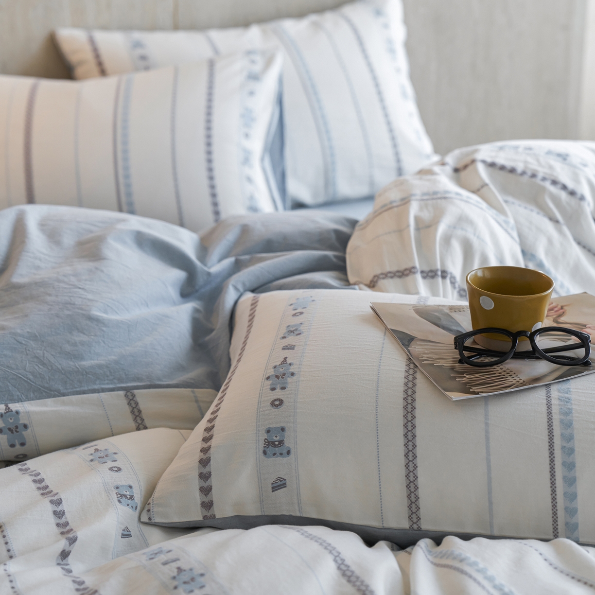 91家纺网 家纺一手货源 找家纺 如一 2026新款全棉纯棉水洗棉卡通色织大提花四件套 甜点熊-蓝灰