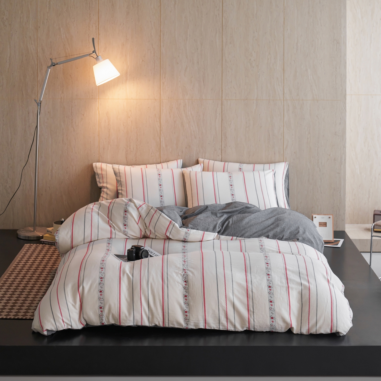 91家纺网 家纺一手货源 找家纺 如一 2026新款全棉纯棉水洗棉卡通色织大提花四件套 雪纳瑞-黑红