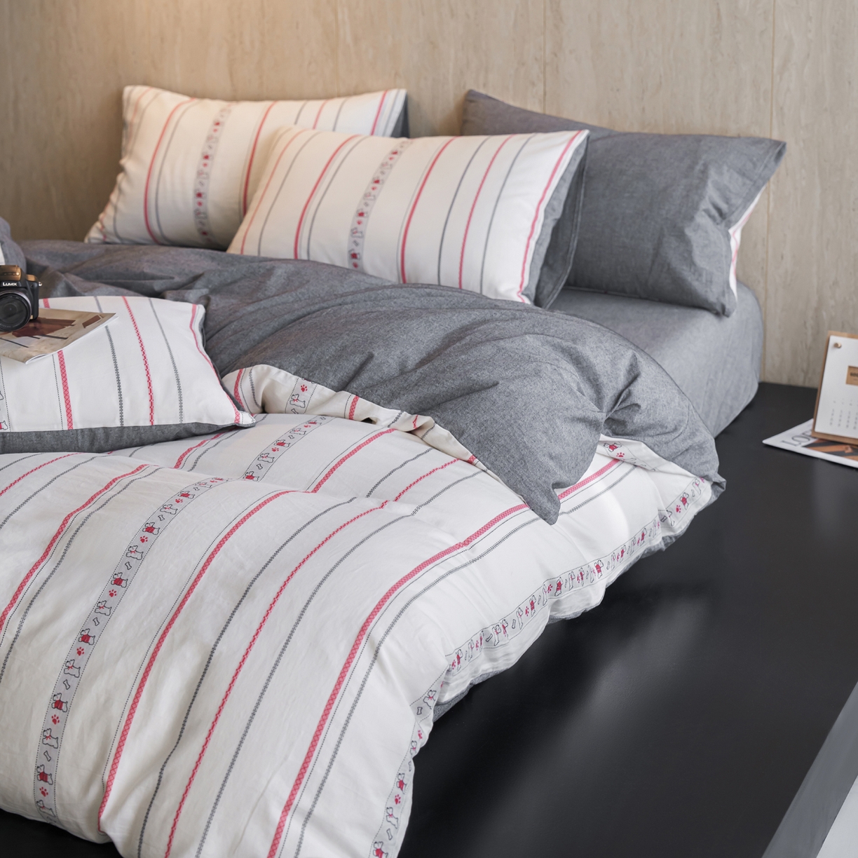 91家纺网 家纺一手货源 找家纺 如一 2026新款全棉纯棉水洗棉卡通色织大提花四件套 雪纳瑞-黑红