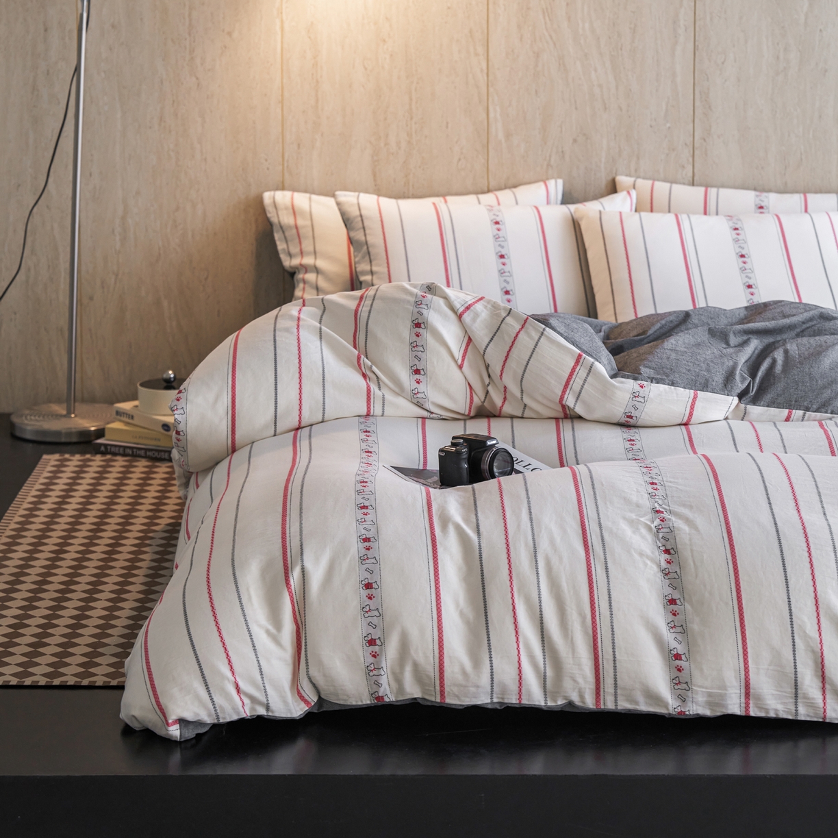 91家纺网 家纺一手货源 找家纺 如一 2026新款全棉纯棉水洗棉卡通色织大提花四件套 雪纳瑞-黑红