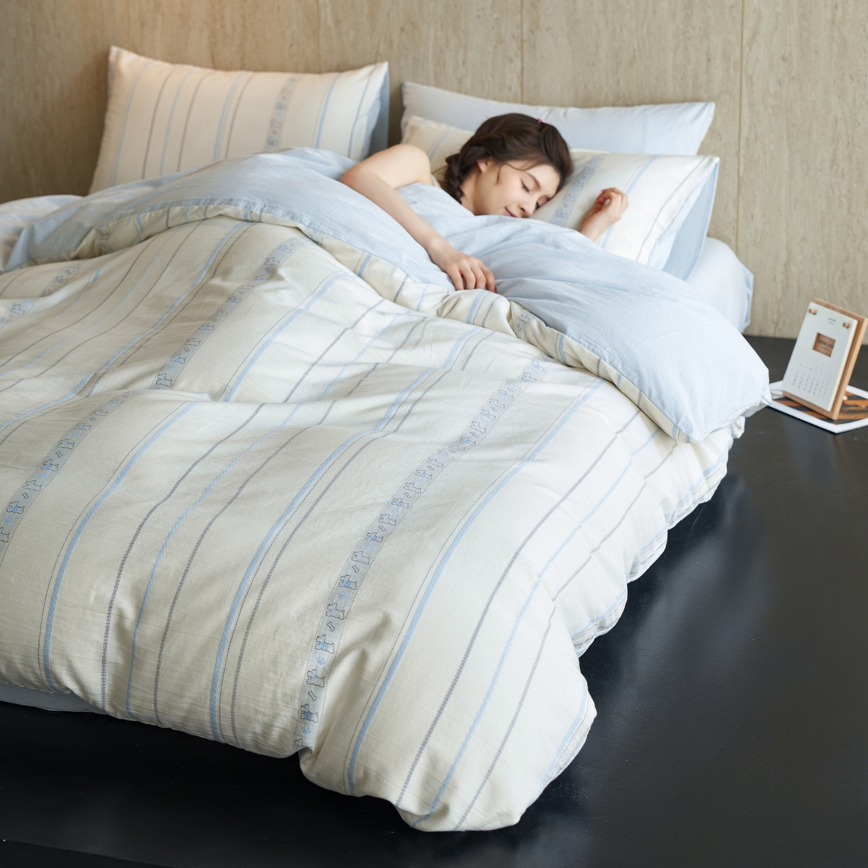 91家纺网 家纺一手货源 找家纺 如一 2026新款全棉纯棉水洗棉卡通色织大提花四件套 雪纳瑞-蓝灰