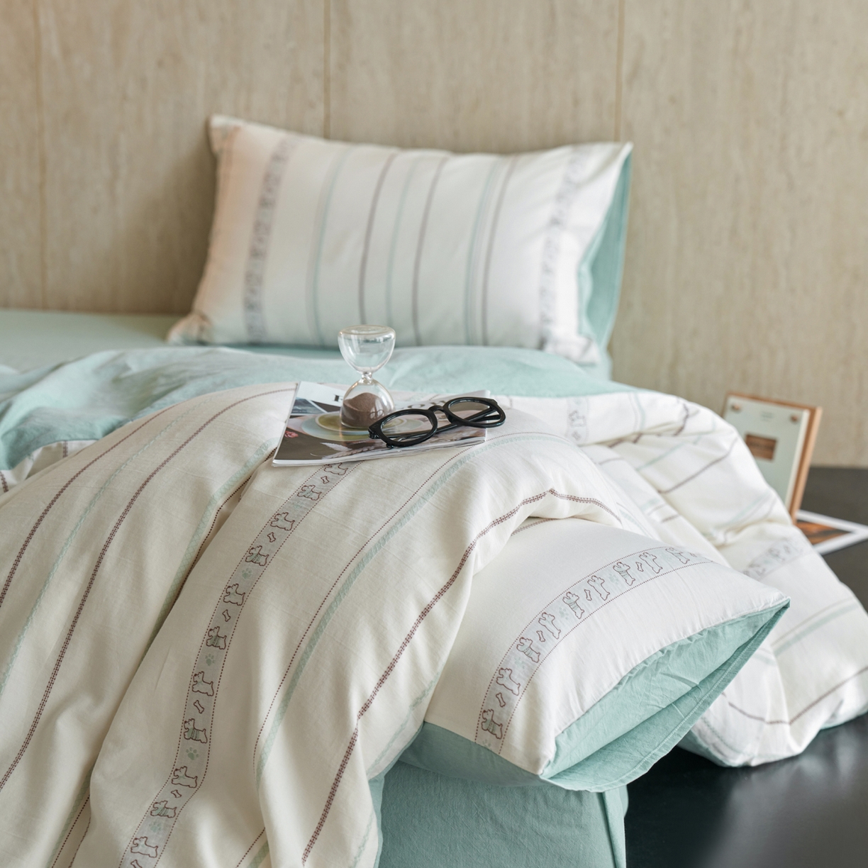 91家纺网 家纺一手货源 找家纺 如一 2026新款全棉纯棉水洗棉卡通色织大提花四件套 雪纳瑞-绿咖