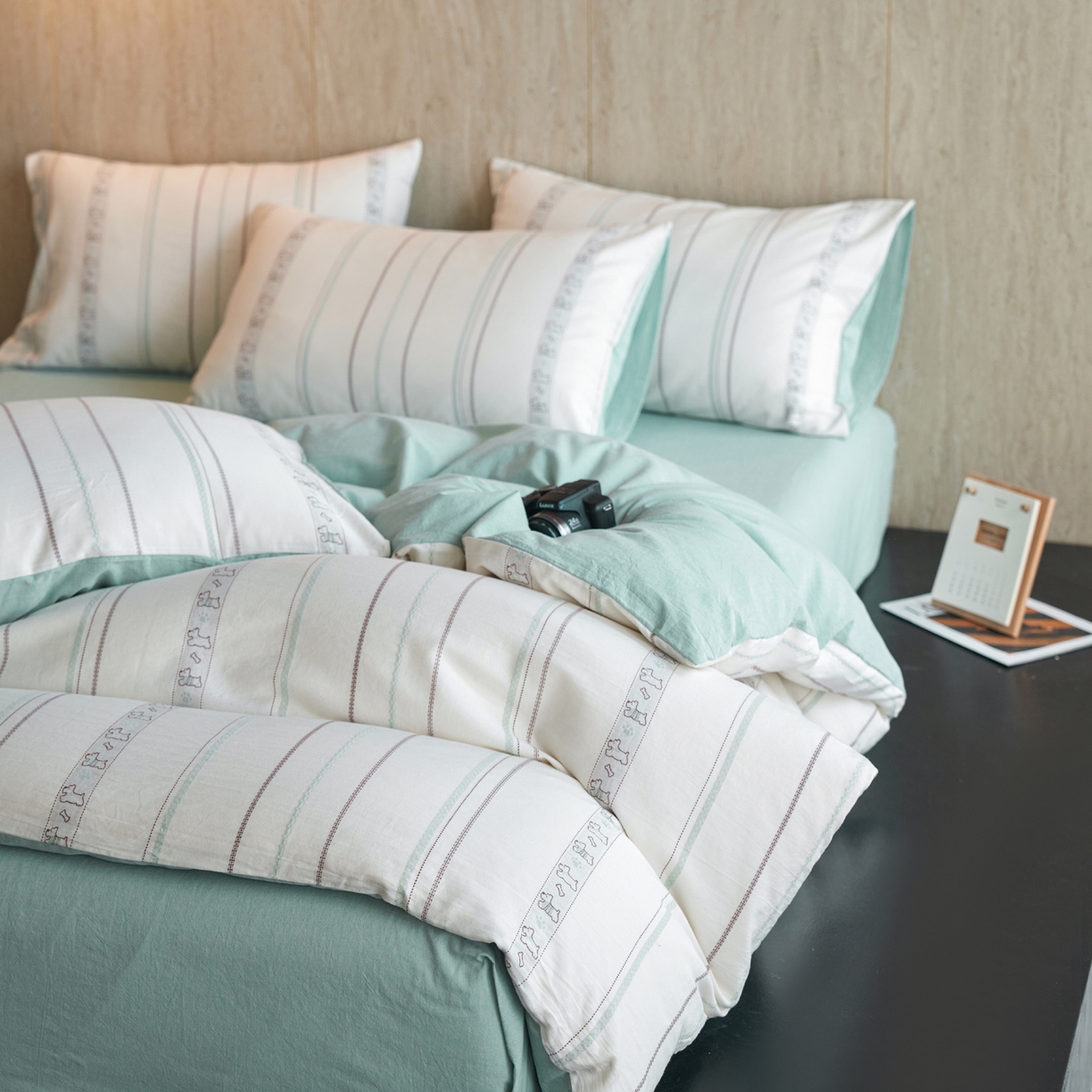 91家纺网 家纺一手货源 找家纺 如一 2026新款全棉纯棉水洗棉卡通色织大提花四件套 雪纳瑞-绿咖