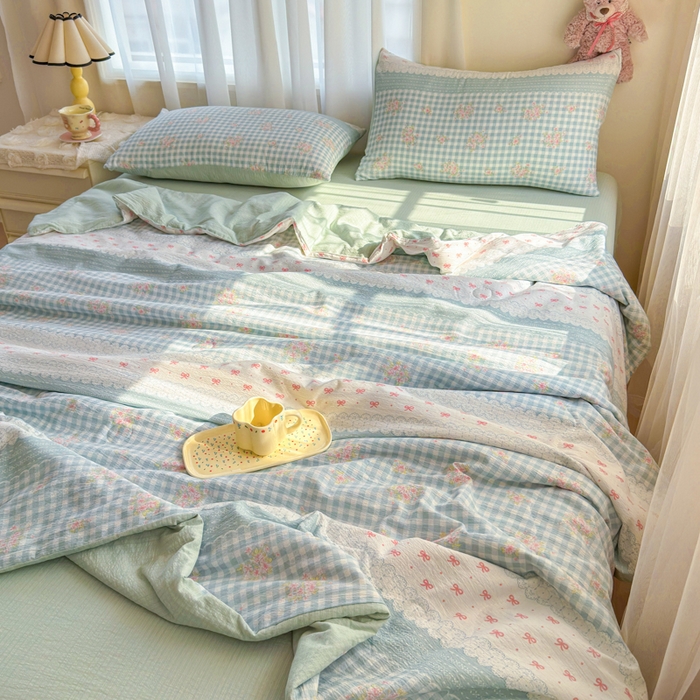 91家纺网 家纺一手货源 找家纺 梵希雅 2026新款A类木棉皱皱纱夏被 青格花信