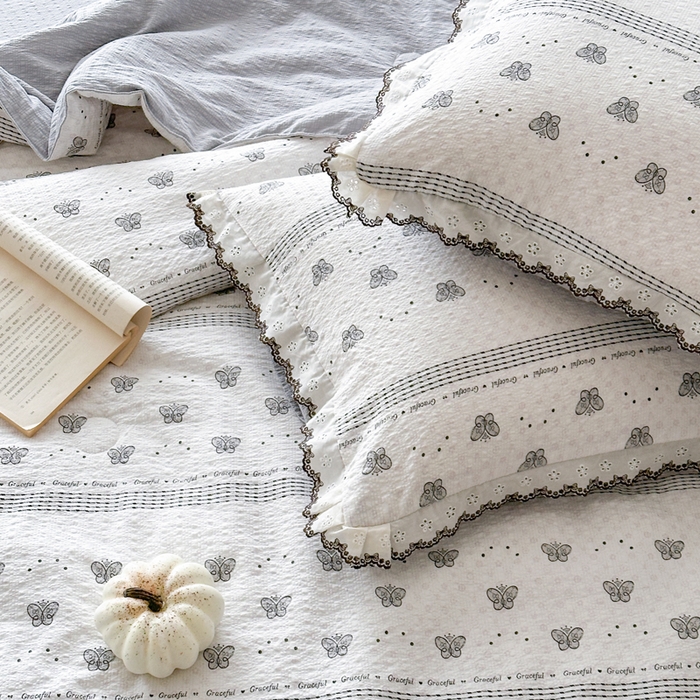 91家纺网 家纺一手货源 找家纺 （总）桔禾家纺 2026新款高克重小清新可爱风泡芙棉全棉镂空花边款夏被四件套夏凉被空调被四件套