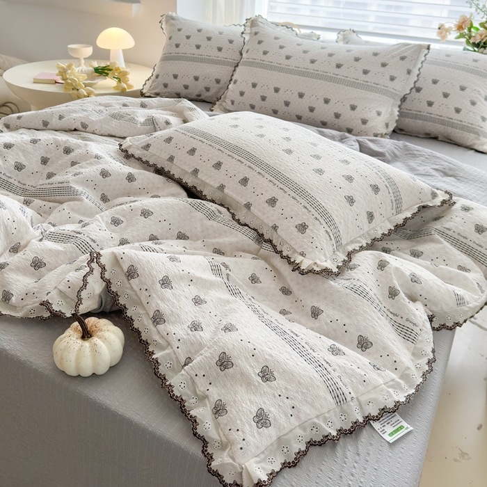 91家纺网 家纺一手货源 找家纺 （总）桔禾家纺 2026新款高克重小清新可爱风泡芙棉全棉镂空花边款夏被四件套夏凉被空调被四件套