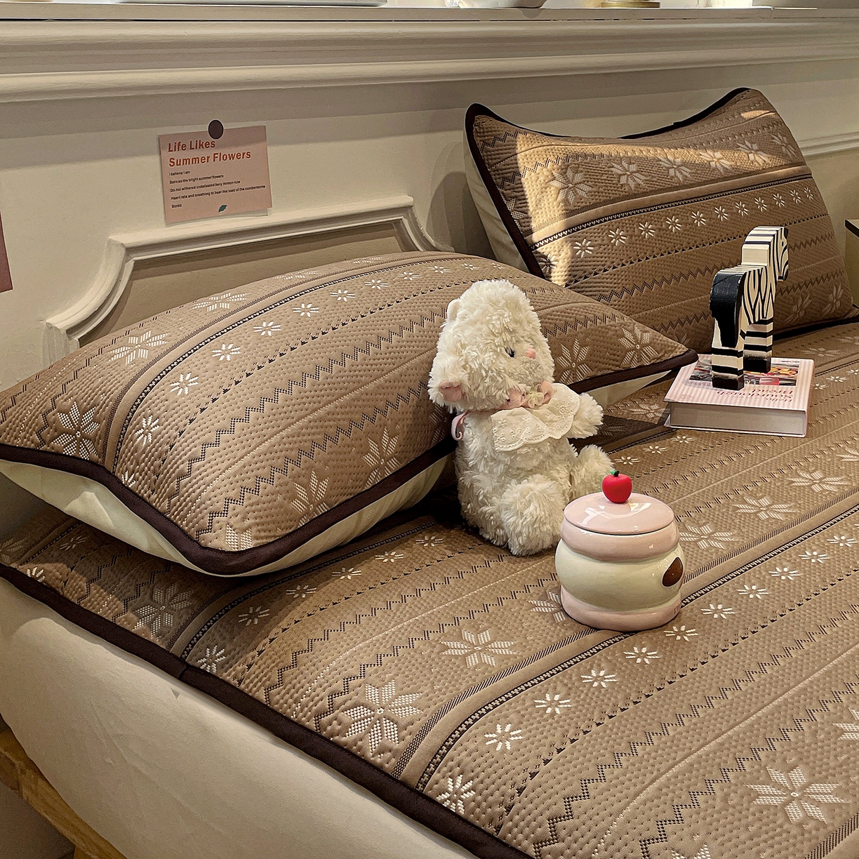 91家纺网 家纺一手货源 找家纺 山茶家居-原创设计（原山茶家纺） 2026新款A类pe提花华夫格凉感席凉席席子-费尔岛系列 费尔岛-深咖