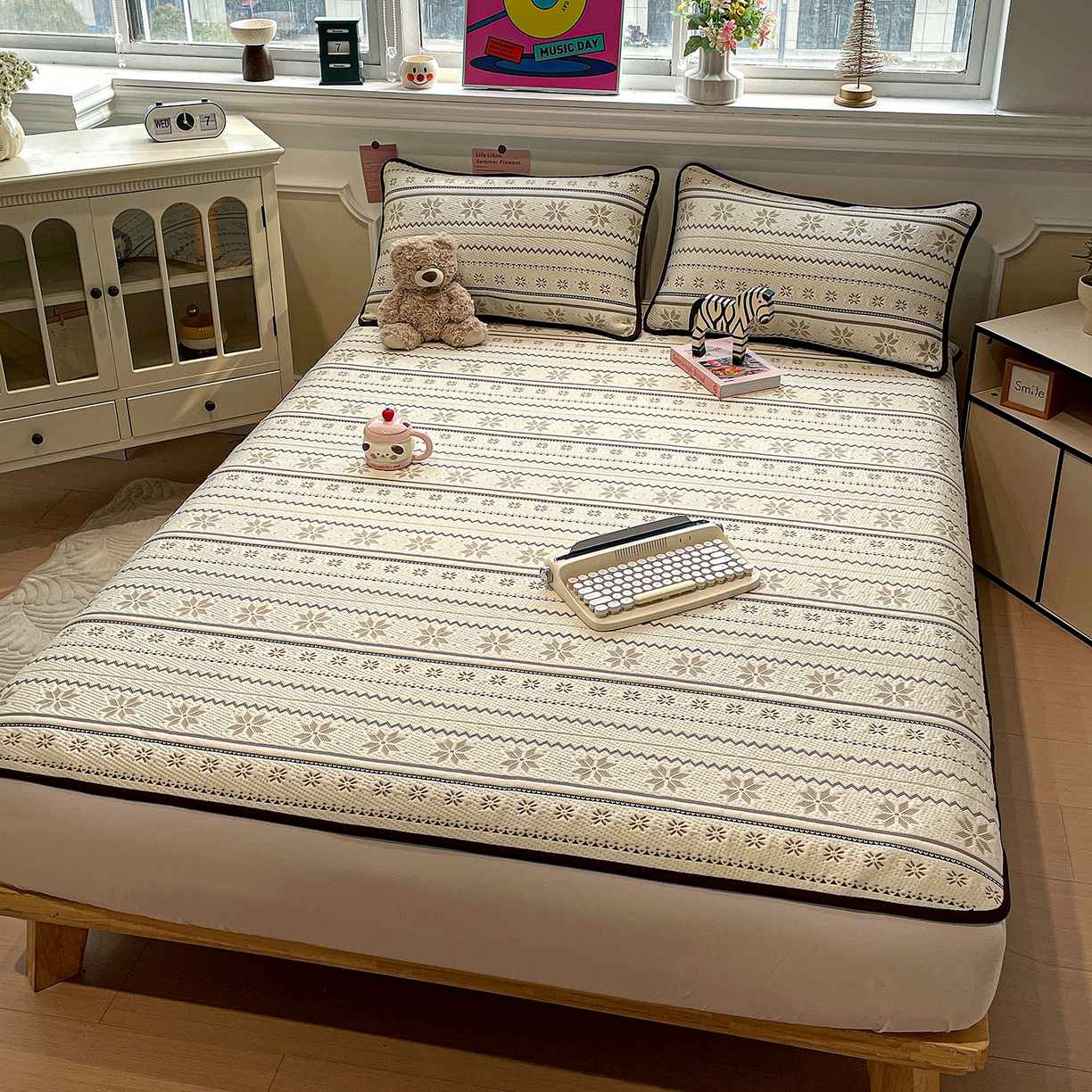 91家纺网 家纺一手货源 找家纺 山茶家居-原创设计（原山茶家纺） 2026新款A类pe提花华夫格凉感席凉席席子-费尔岛系列 费尔岛-米咖