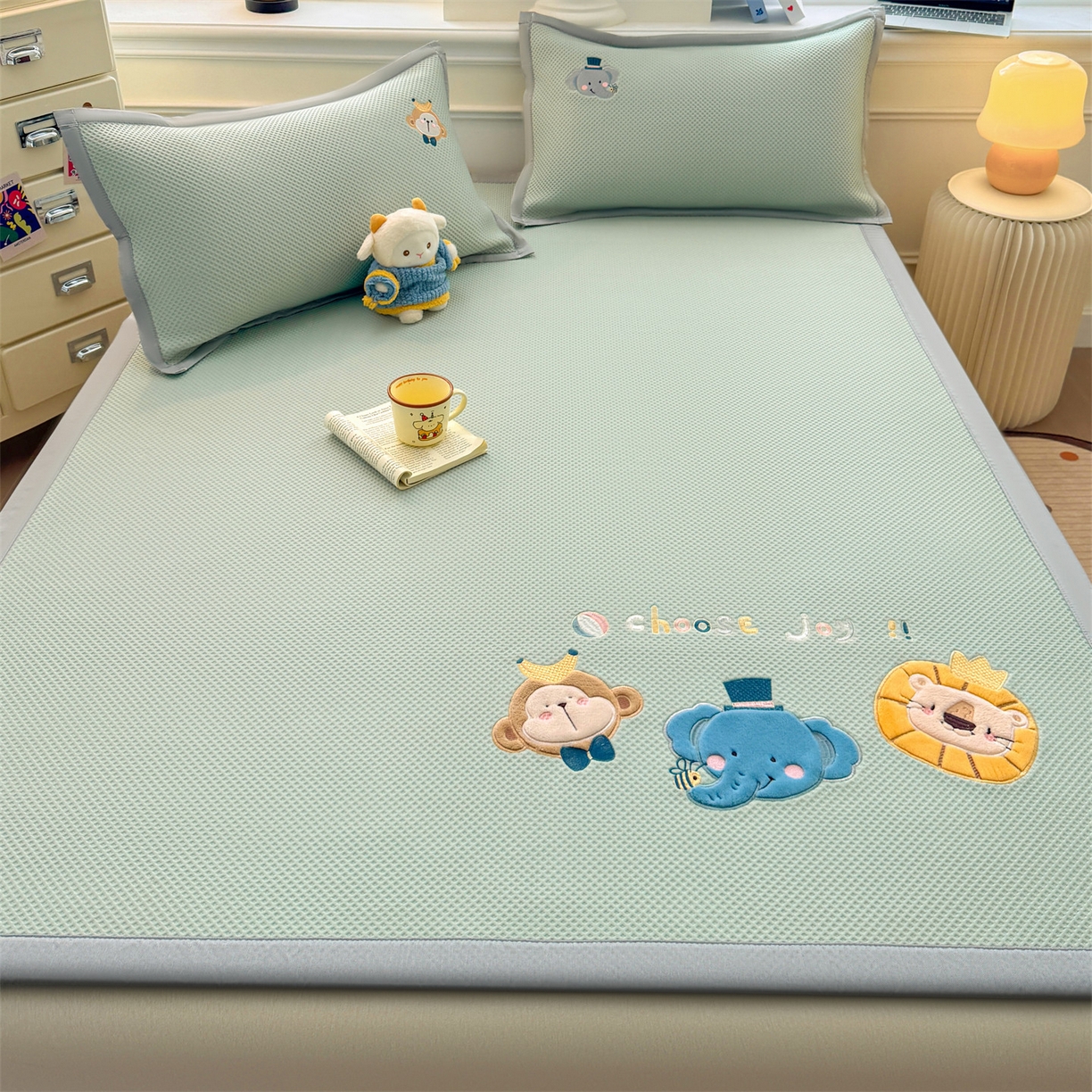 91家纺网 家纺一手货源 找家纺 （总）布凡家居 2026新款高端A类PE高分子冰丝凉席卡通贴布凉席冰豆豆软凉席