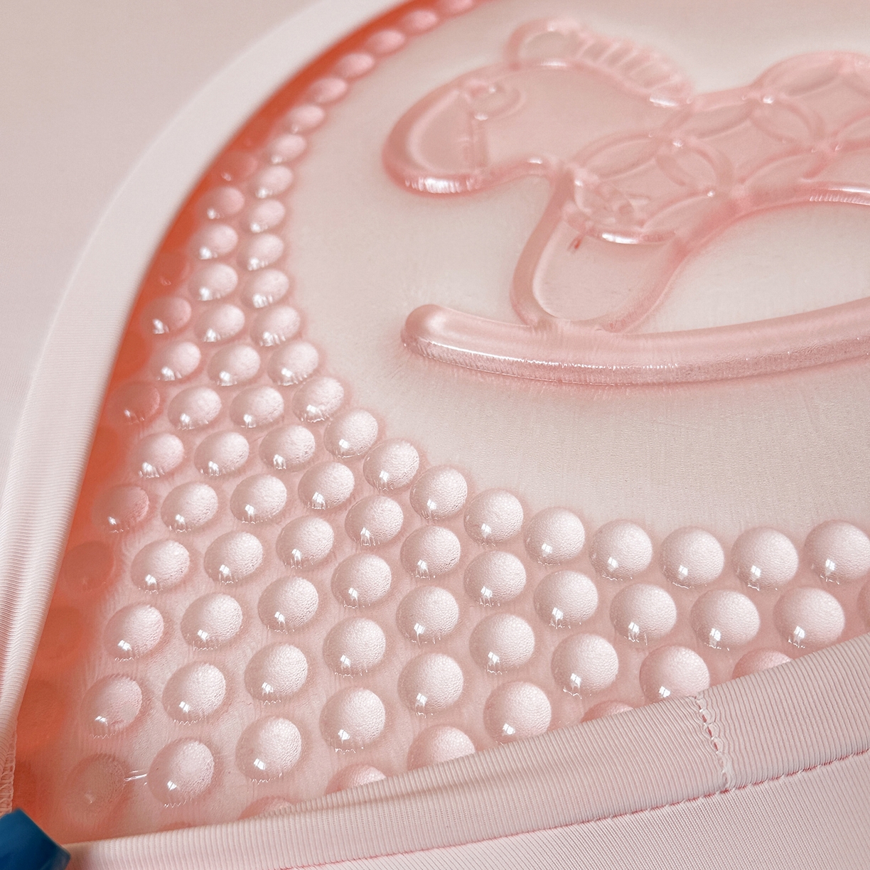 91家纺网 家纺一手货源 找家纺 （总）伟邦枕芯 2026新款锦氨凝胶记忆枕-马到成功