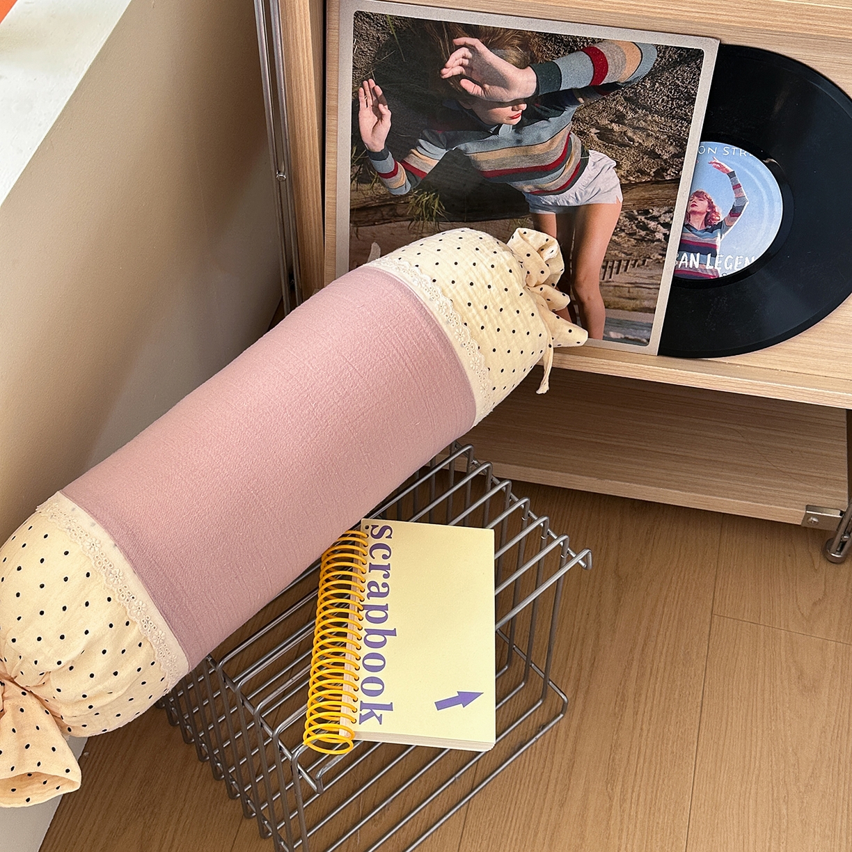 91家纺网 家纺一手货源 找家纺 伟邦枕芯 2026新款全棉皱皱纱糖果抱枕枕头枕芯 糖果抱枕-豆沙色