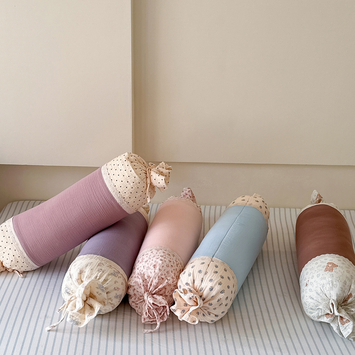 91家纺网 家纺一手货源 找家纺 [91家纺网精选]全棉皱皱纱糖果抱枕枕头枕芯