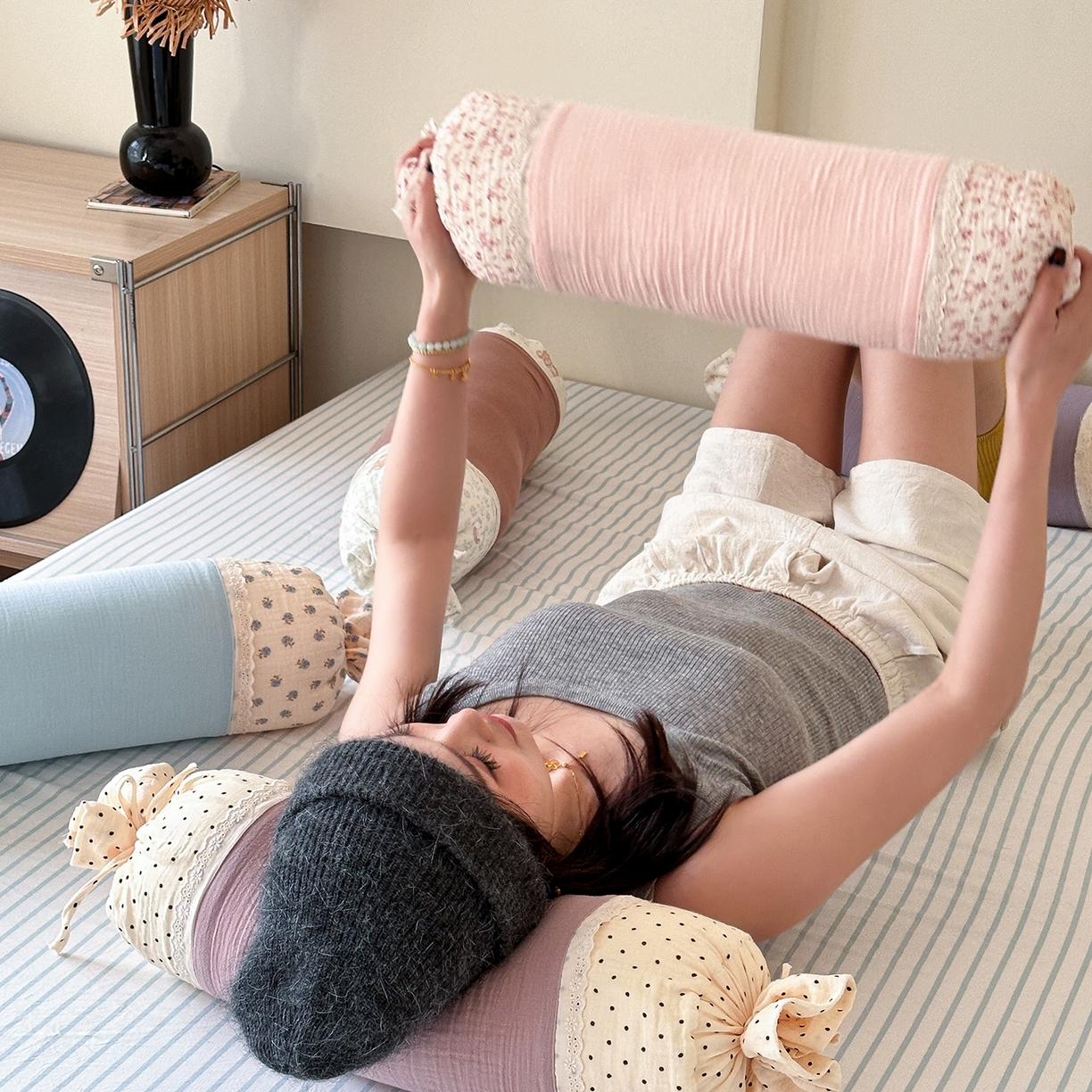 91家纺网 家纺一手货源 找家纺 伟邦枕芯 2026新款全棉皱皱纱糖果抱枕枕头枕芯 组合