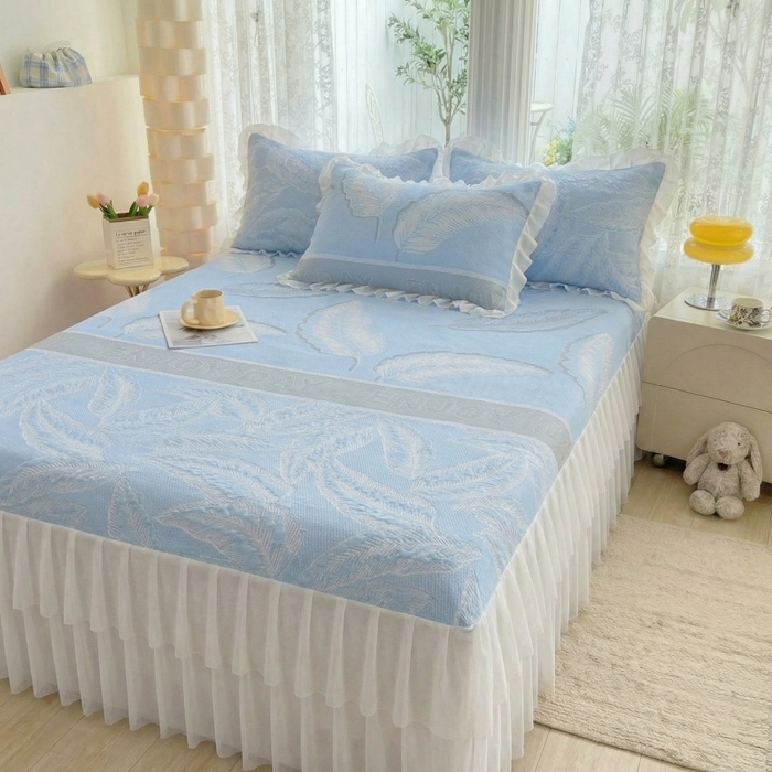 91家纺网 家纺一手货源 找家纺 （总）德比尔斯  2026新款A类凉感凉豆豆床裙款凉席-芭蕉叶