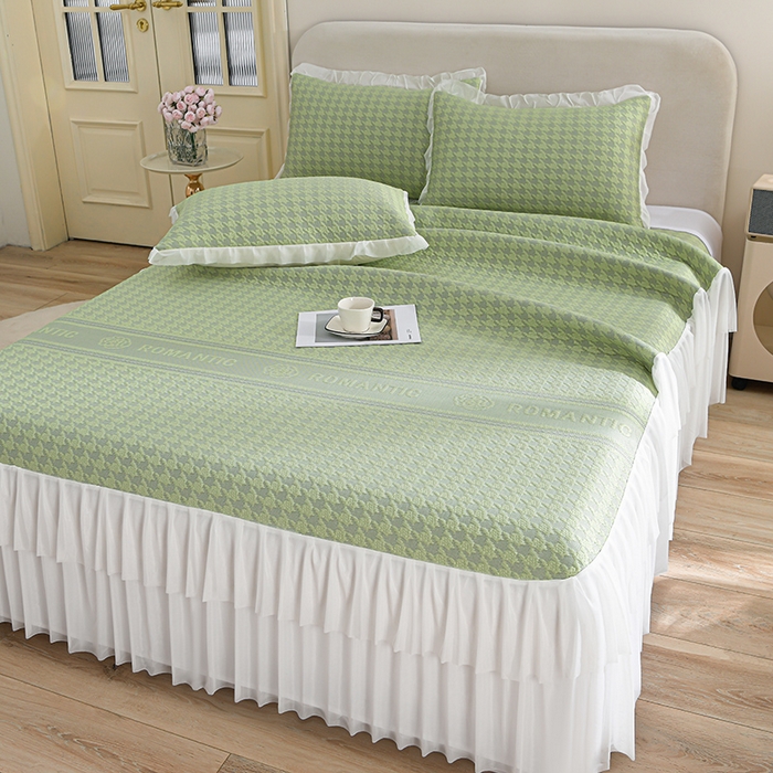 91家纺网 家纺一手货源 找家纺 （总）德比尔斯  2026新款A类凉感凉豆豆床裙款凉席-千鸟格