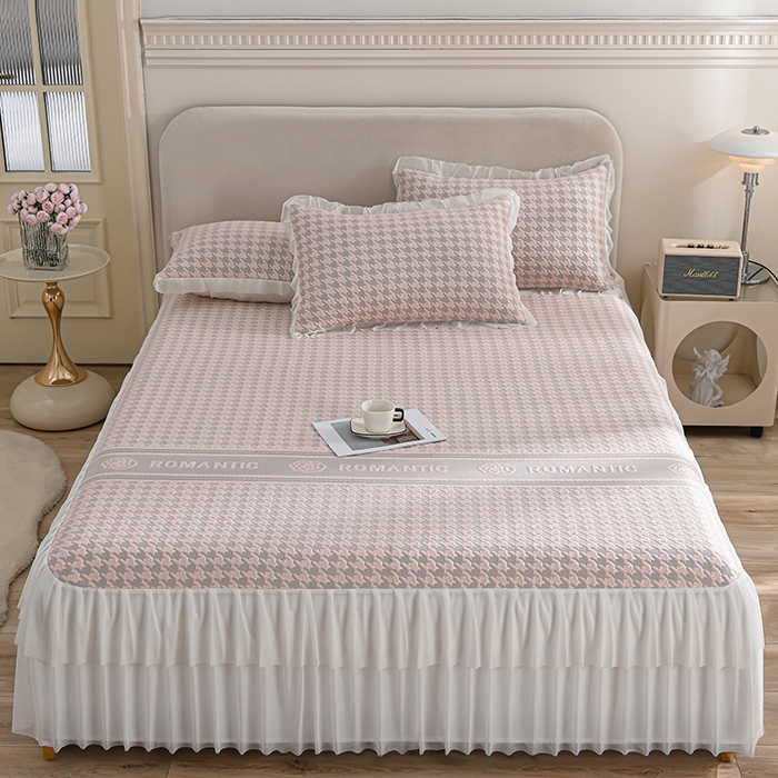 91家纺网 家纺一手货源 找家纺 （总）德比尔斯  2026新款A类凉感凉豆豆床裙款凉席-千鸟格