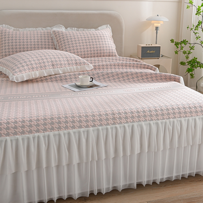 91家纺网 家纺一手货源 找家纺 （总）德比尔斯  2026新款A类凉感凉豆豆床裙款凉席-千鸟格