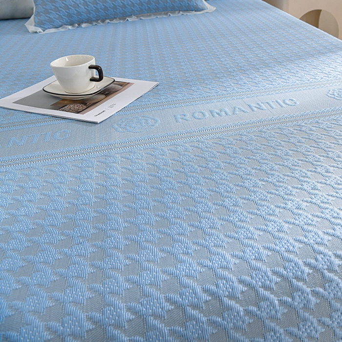 91家纺网 家纺一手货源 找家纺 德比尔斯  2026新款A类凉感凉豆豆床裙款凉席-千鸟格 千鸟格蓝