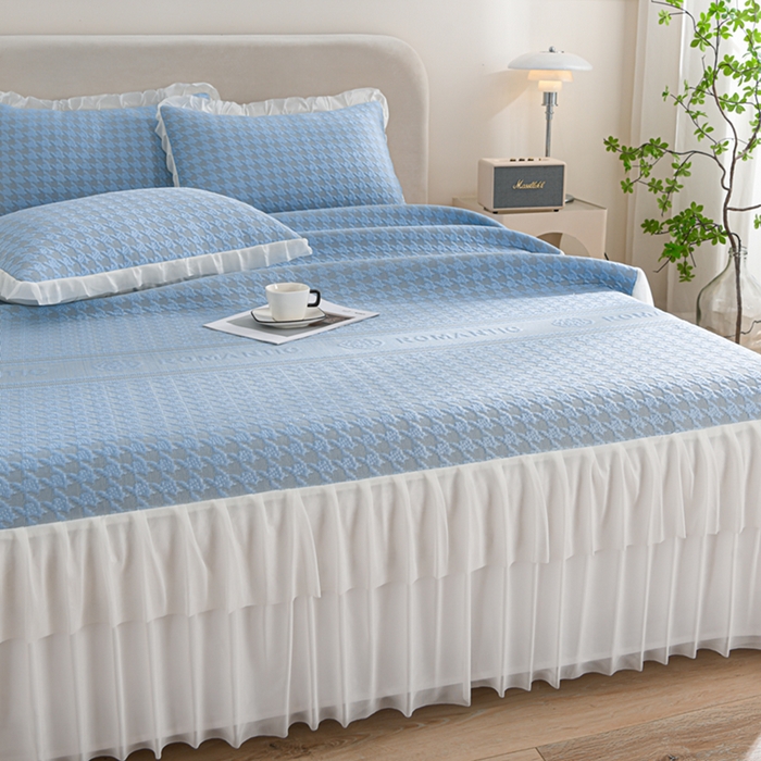 91家纺网 家纺一手货源 找家纺 德比尔斯  2026新款A类凉感凉豆豆床裙款凉席-千鸟格 千鸟格蓝