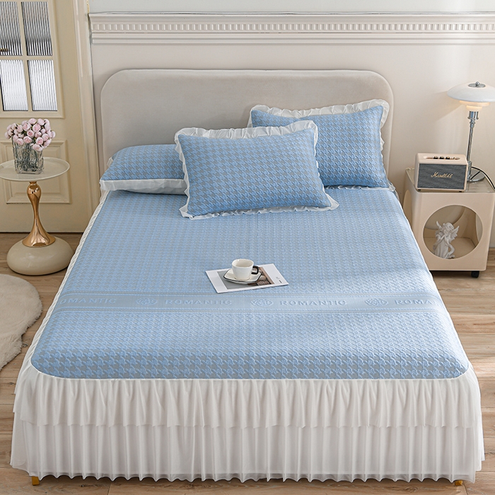 91家纺网 家纺一手货源 找家纺 德比尔斯  2026新款A类凉感凉豆豆床裙款凉席-千鸟格 千鸟格蓝