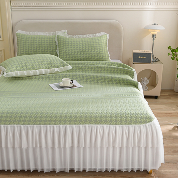 91家纺网 家纺一手货源 找家纺 德比尔斯  2026新款A类凉感凉豆豆床裙款凉席-千鸟格 千鸟格绿