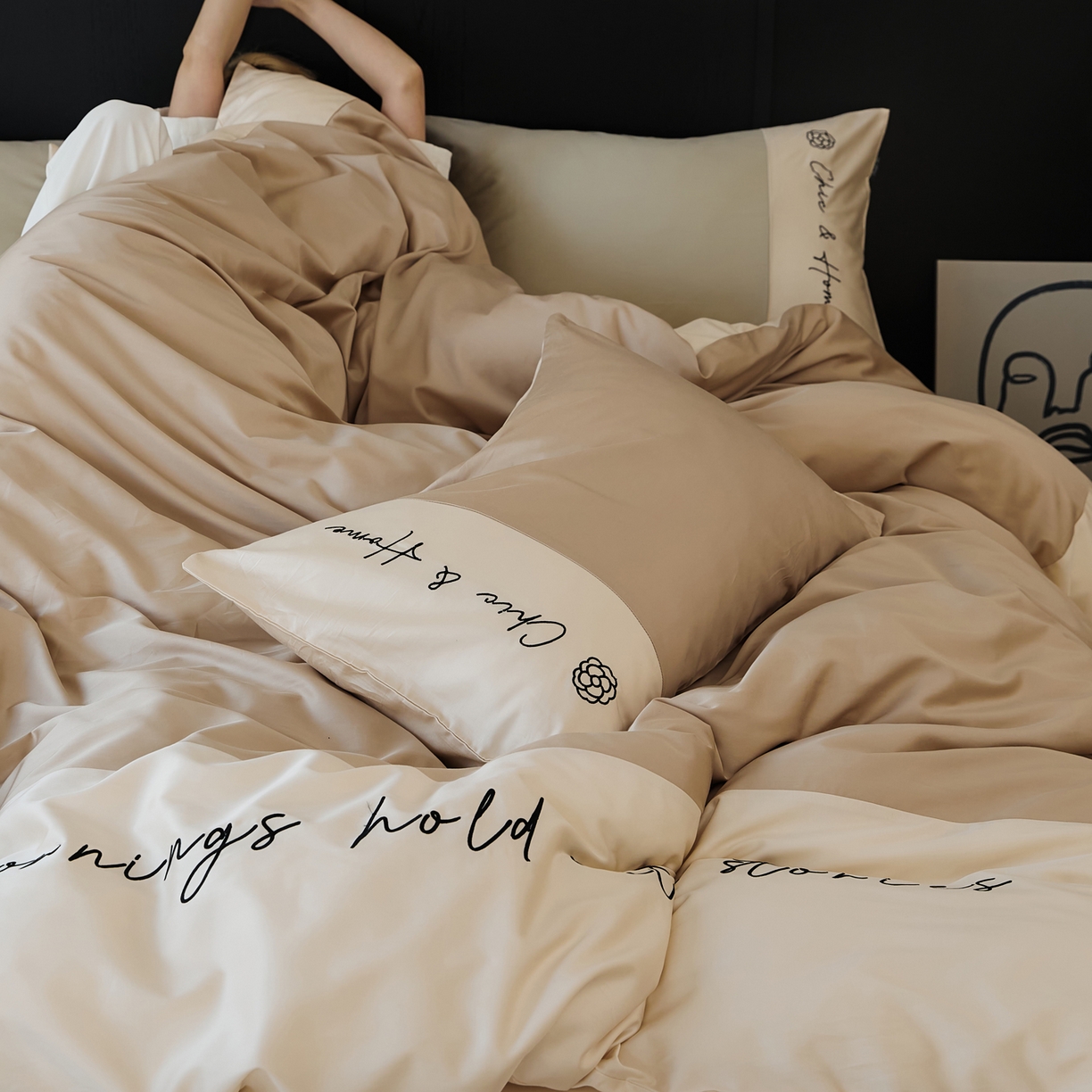 91家纺网 家纺一手货源 找家纺 EH家居 2026新款春夏新款天丝棉四件套江南系列 江南-甜褐色