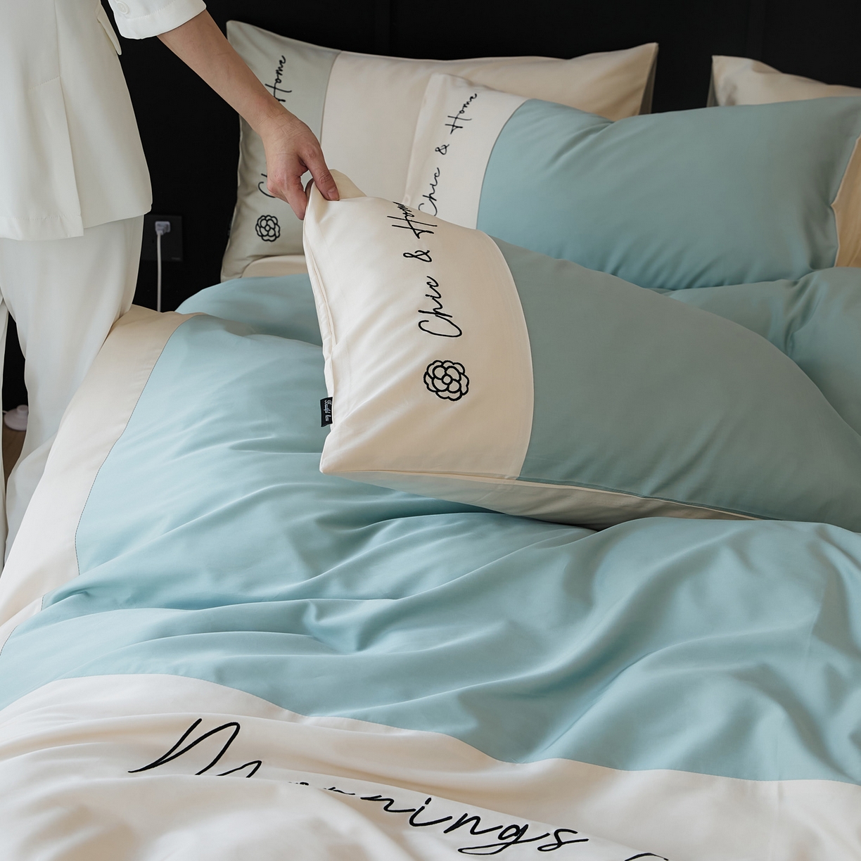 91家纺网 家纺一手货源 找家纺 EH家居 2026新款春夏新款天丝棉四件套江南系列 江南-翠蓝