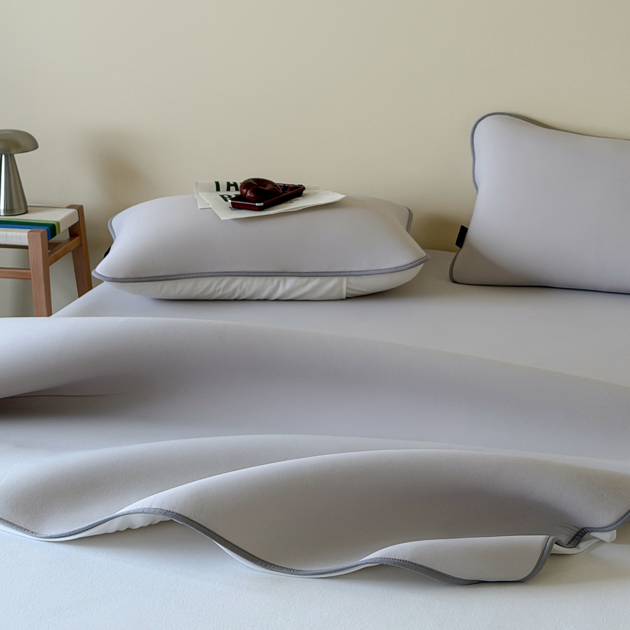 91家纺网 家纺一手货源 找家纺 三味舒屋 2026新款【清氧小冰皮】凉感丝软凉席凉垫 轻氧灰