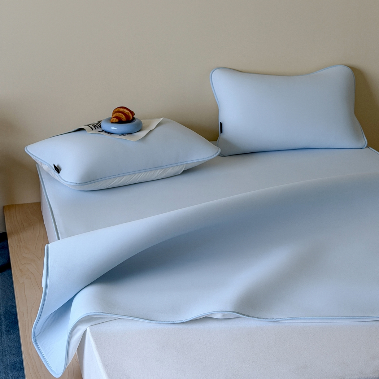 91家纺网 家纺一手货源 找家纺 三味舒屋 2026新款【清氧小冰皮】凉感丝软凉席凉垫 轻氧蓝