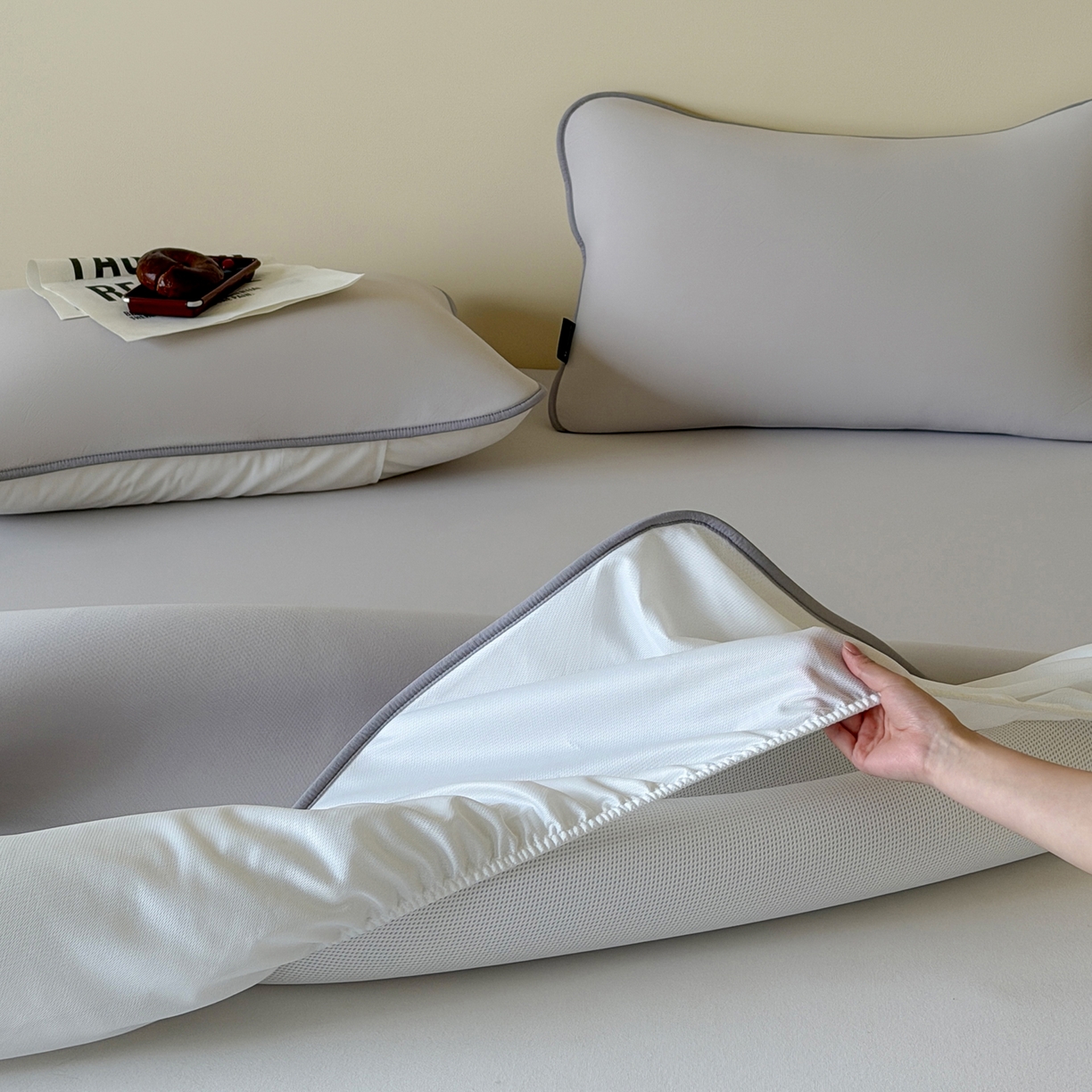 91家纺网 家纺一手货源 找家纺 三味舒屋 2026新款【清氧小冰皮】凉感丝软凉席凉垫 轻氧灰