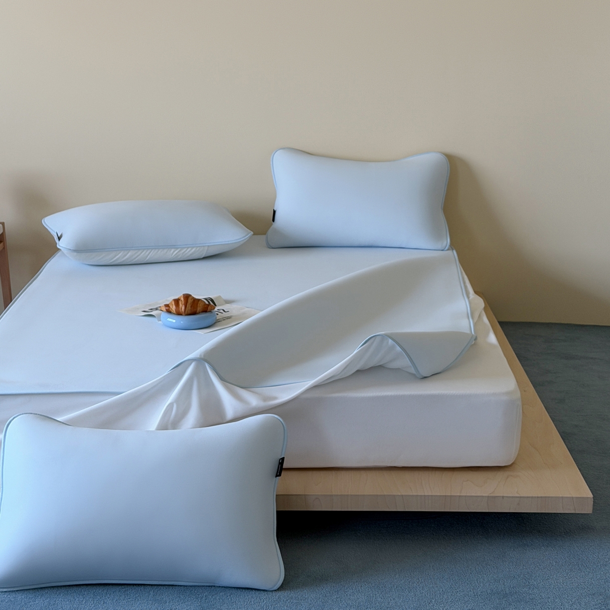 91家纺网 家纺一手货源 找家纺 三味舒屋 2026新款【清氧小冰皮】凉感丝软凉席凉垫 轻氧蓝