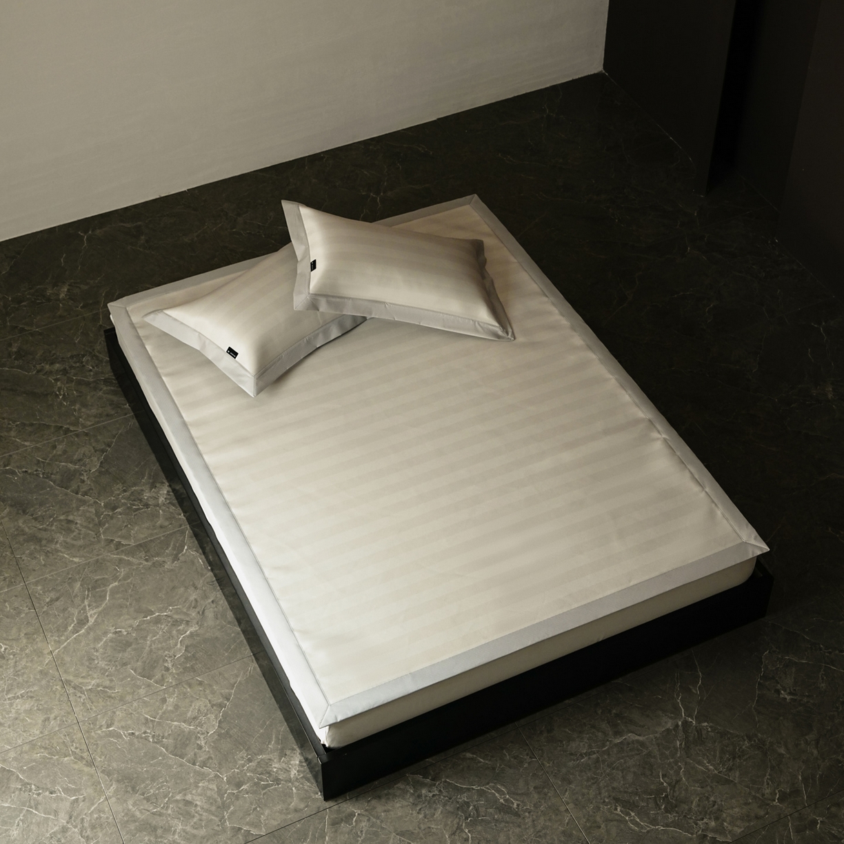 91家纺网 家纺一手货源 找家纺 三味舒屋 2026新款松间觅光系列印花冰丝席 觅光黄