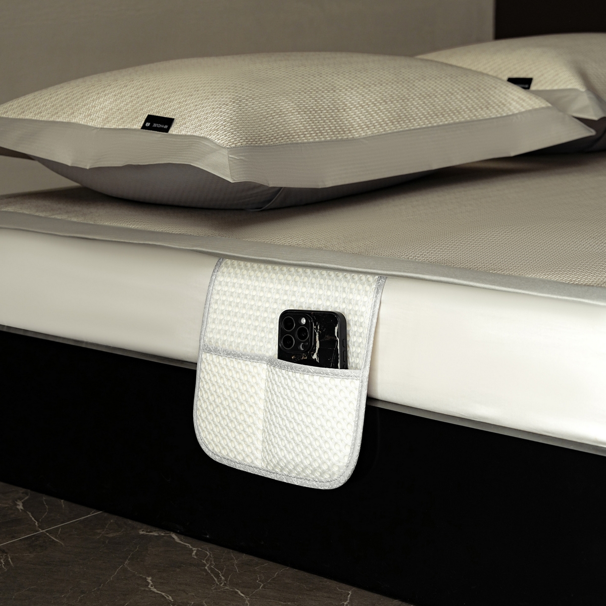 91家纺网 家纺一手货源 找家纺 三味舒屋 2026新款松间觅光系列印花冰丝席 松叶米