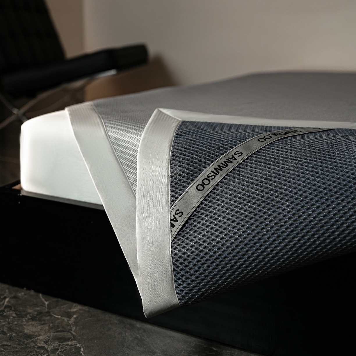 91家纺网 家纺一手货源 找家纺 三味舒屋 2026新款松间觅光系列印花冰丝席 松叶灰