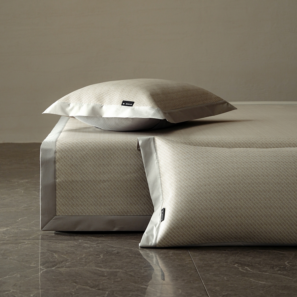 91家纺网 家纺一手货源 找家纺 三味舒屋 2026新款松间觅光系列印花冰丝席 松叶米