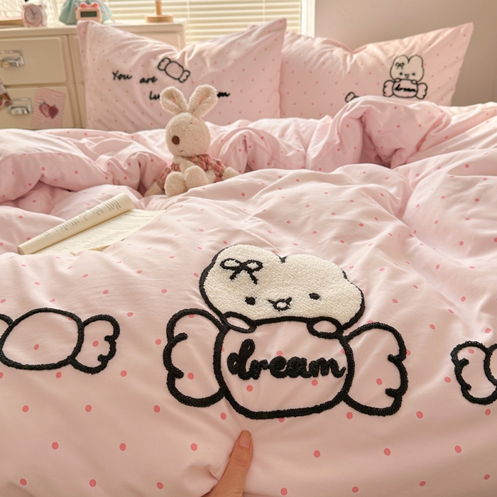 91家纺网 家纺一手货源 找家纺 花伞家居 2026新款波点毛巾绣糖果兔四件套 糖果兔-粉