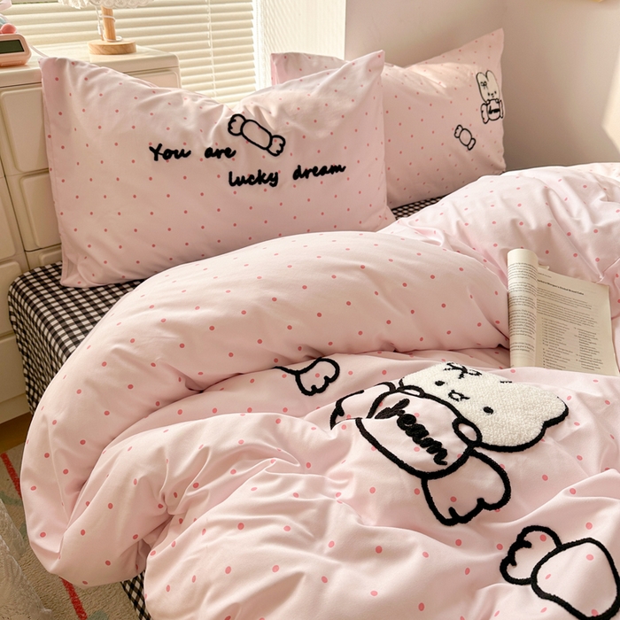 91家纺网 家纺一手货源 找家纺 花伞家居 2026新款波点毛巾绣糖果兔四件套 糖果兔-粉