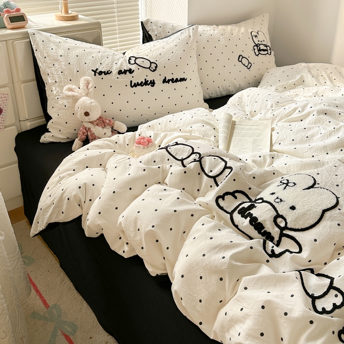 91家纺网 家纺一手货源 找家纺 花伞家居 2026新款波点毛巾绣糖果兔四件套 糖果兔-白