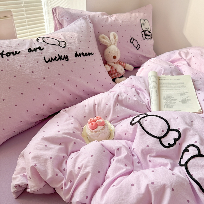 91家纺网 家纺一手货源 找家纺 花伞家居 2026新款波点毛巾绣糖果兔四件套 糖果兔-紫