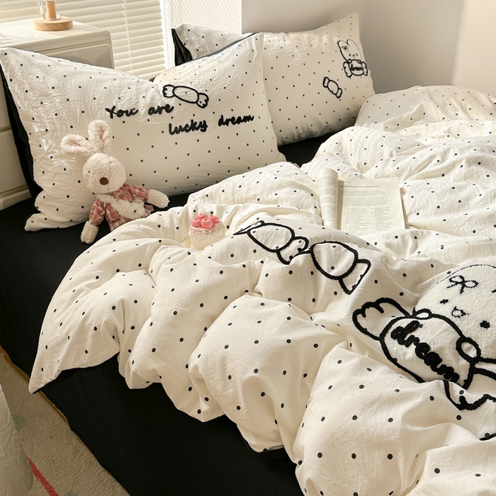 91家纺网 家纺一手货源 找家纺 花伞家居 2026新款波点毛巾绣糖果兔四件套 糖果兔-白