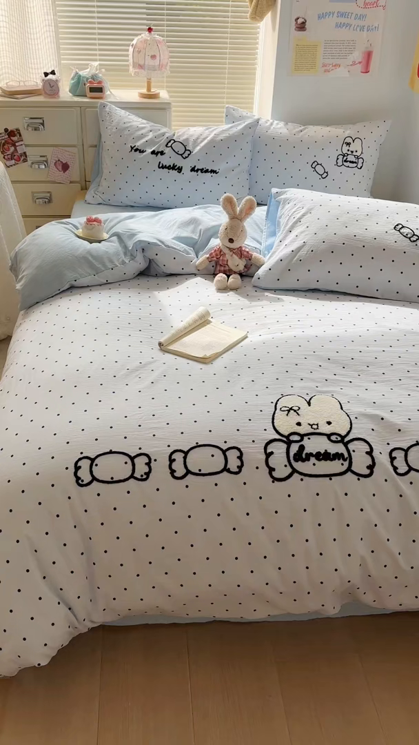 91家纺网 家纺一手货源 找家纺 花伞家居 2026新款波点毛巾绣糖果兔四件套 糖果兔-粉