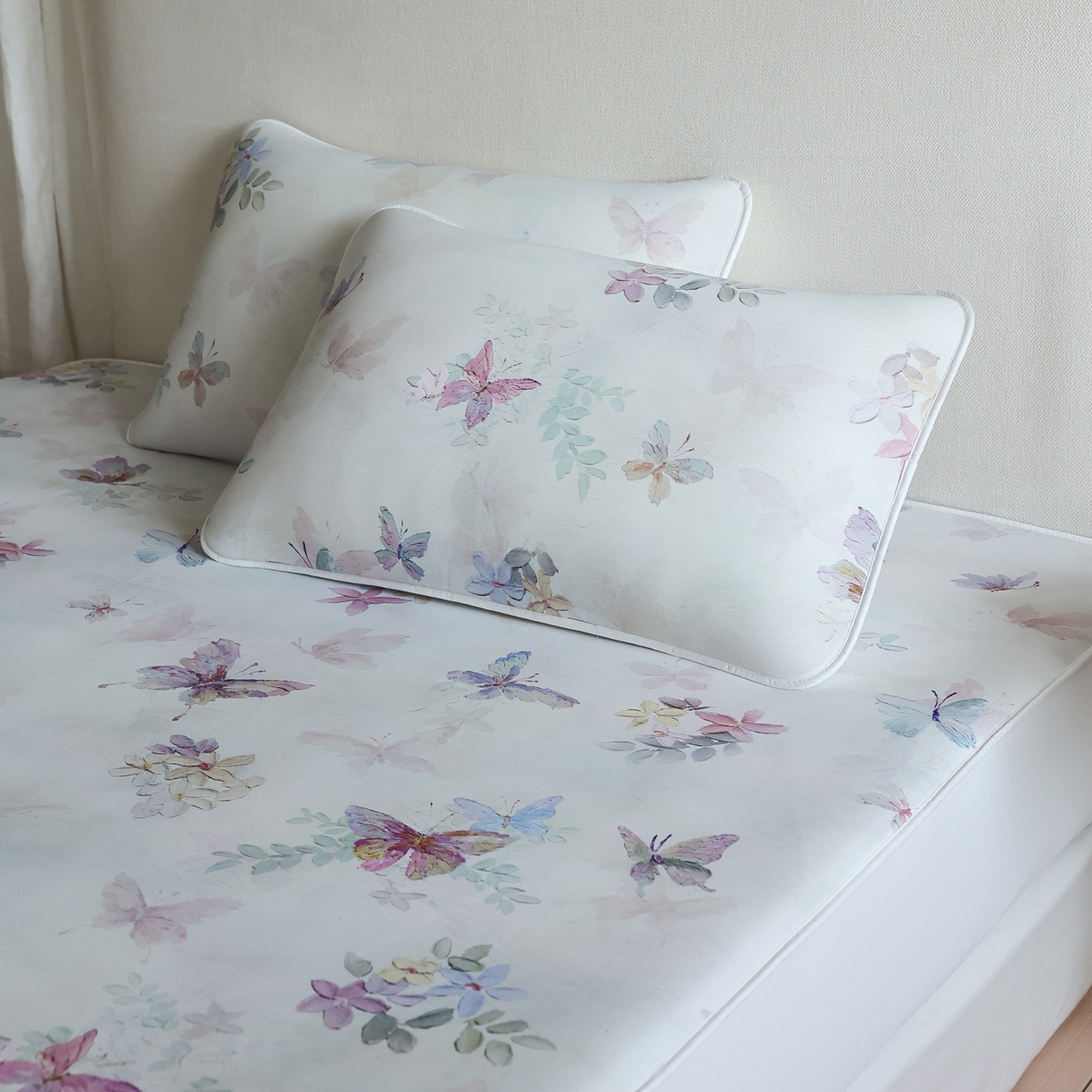 91家纺网 家纺一手货源 找家纺 三味舒屋 2026新款【花屿蝶】系列印花冰感丝软凉席凉垫 流光