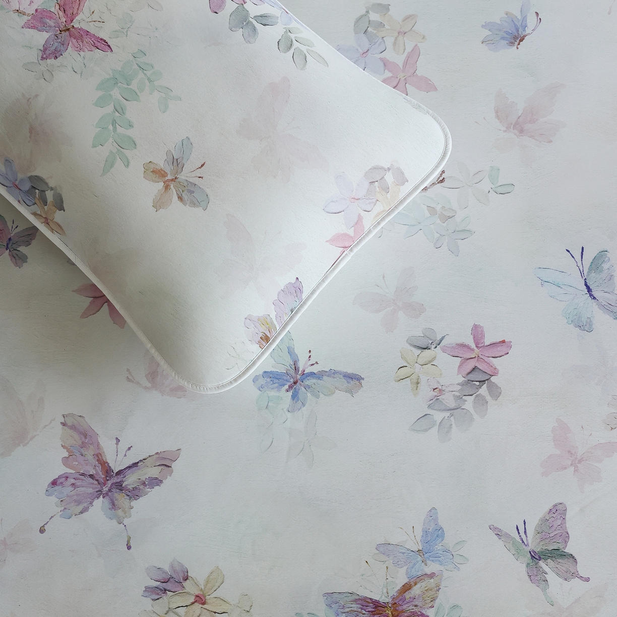 91家纺网 家纺一手货源 找家纺 三味舒屋 2026新款【花屿蝶】系列印花冰感丝软凉席凉垫 流光