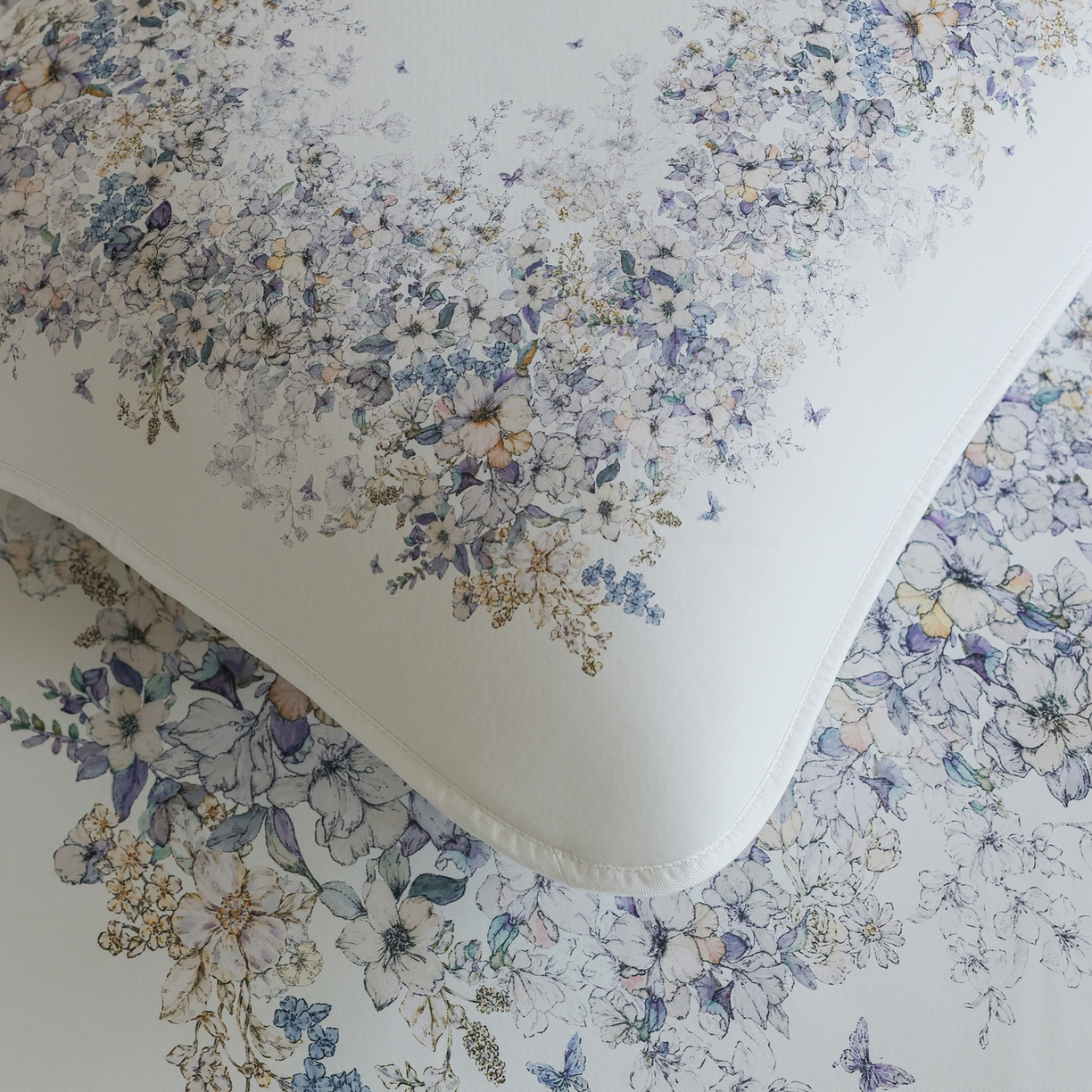 91家纺网 家纺一手货源 找家纺 三味舒屋 2026新款【花屿蝶】系列印花冰感丝软凉席凉垫 花镜