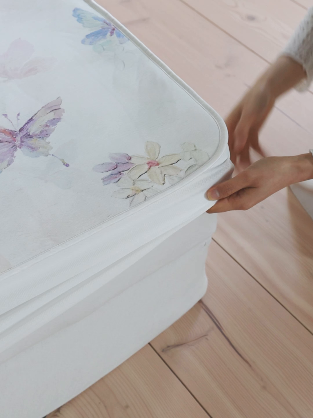 91家纺网 家纺一手货源 找家纺 三味舒屋 2026新款【花屿蝶】系列印花冰感丝软凉席凉垫 流光